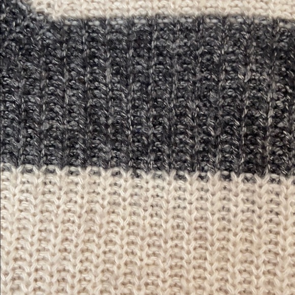 AE striped cable knit sweater - Picture 3 of 4